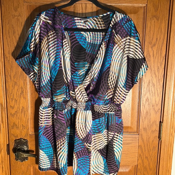 Worthington Tops - Vivid colors on 100% polyester silky feel fabric